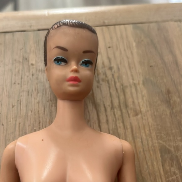 Vintage “Midge” Barbie Doll Painted Hair 11.5” Brunette Mattel Straight Leg - Picture 2 of 9